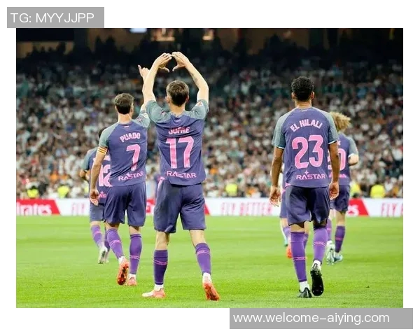 多特等多支球队关注皇马18岁中卫霍安马丁内斯但他预计继续留队 多特等多支球队关注皇马18岁中卫霍安马丁内斯但他预计继续留队