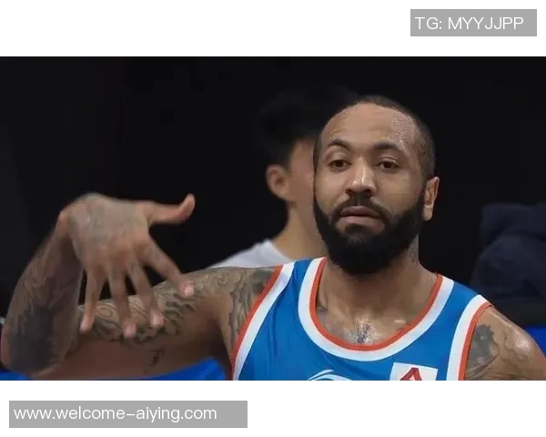 沃特森表现出色10投7中砍下21分赛场正负值高达17分